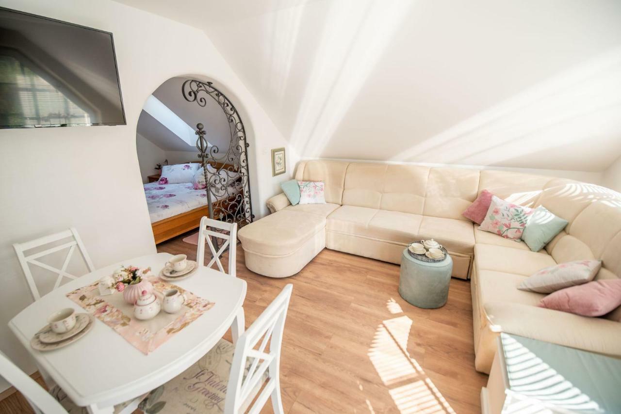 Apartmaji Urska Laško Exterior foto