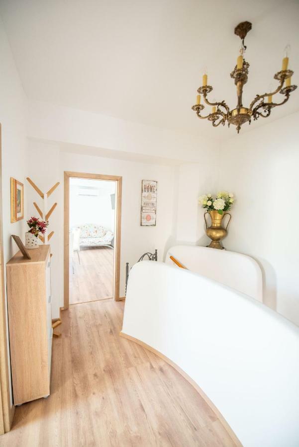 Apartmaji Urska Laško Exterior foto